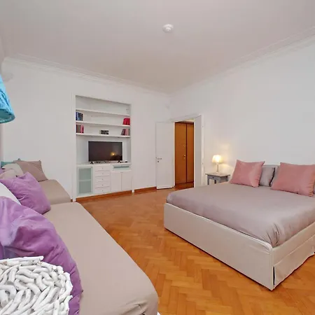 Charme E Style: Splendid Apartment With 2 Bedrooms