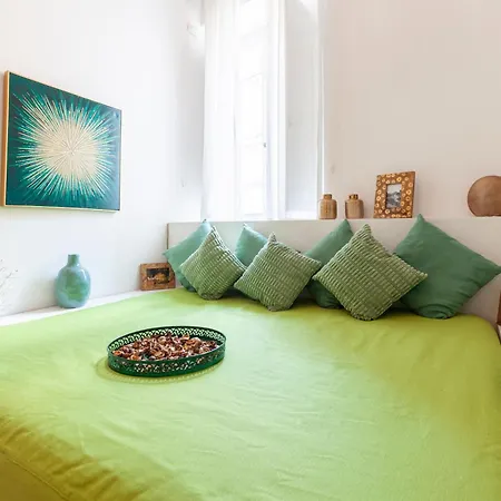 Spanish Steps Splendid Apartment