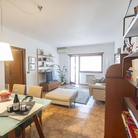 Luminous 2Br Family Apartment In Residential Area