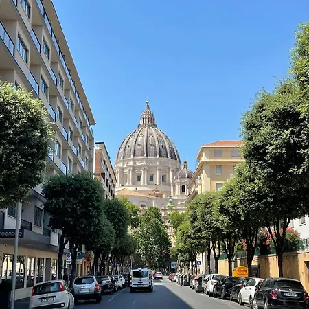 Vatican Mamma Roma