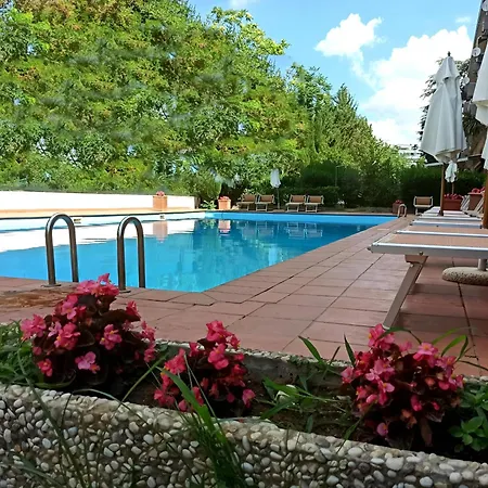 Aurelia Antica Terrace Apt Free Pool And Parking