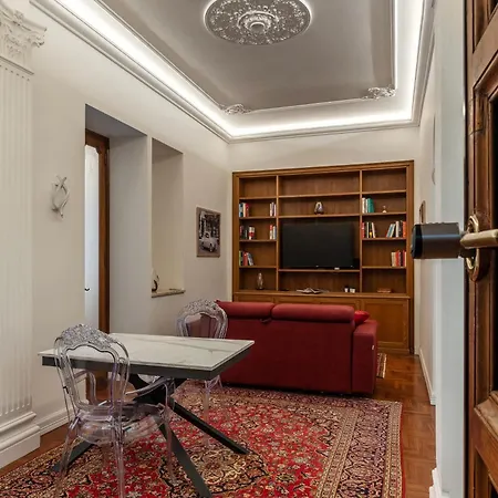 Rione Sallustiano Elegant Apartment