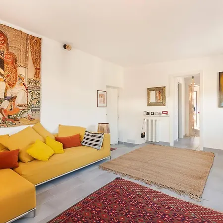 Prati Charming Attic Apartment