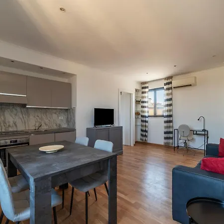 Mm San Giovanni Apartment