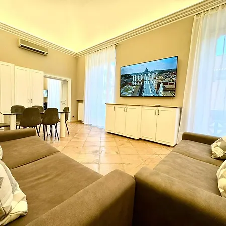 Lux Apartment Cavour
