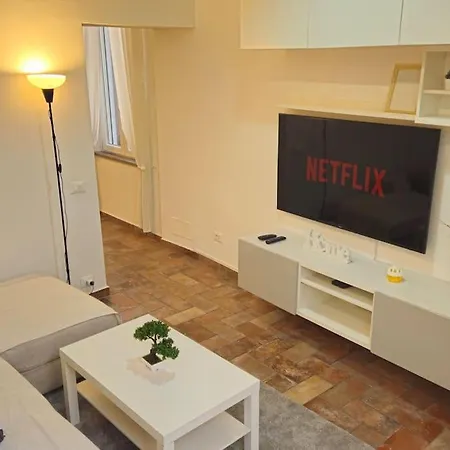 Cozy Modern Apartment With Terrace - Pantheon