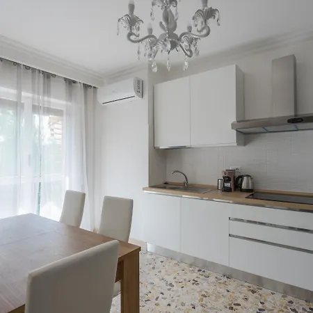 Rebecca Apartment