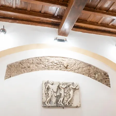 Domus Castle Colosseum - Rione Monti