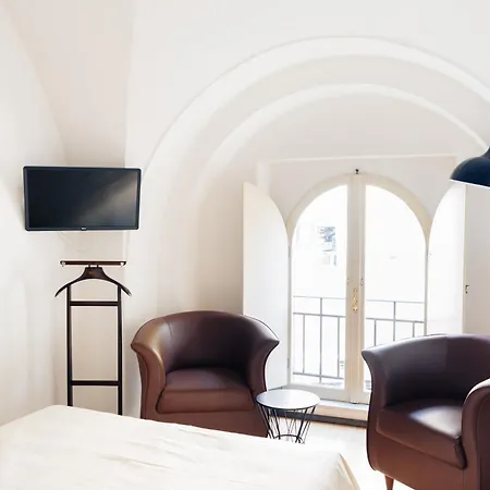 Restart Accommodations Celimontana