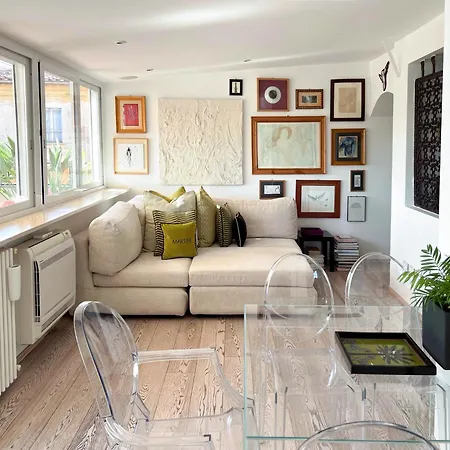Art Lover'S Loft