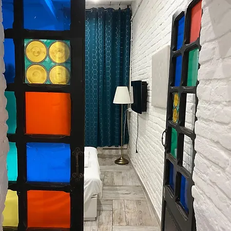 Characteristic & Modern Home In Trastevere