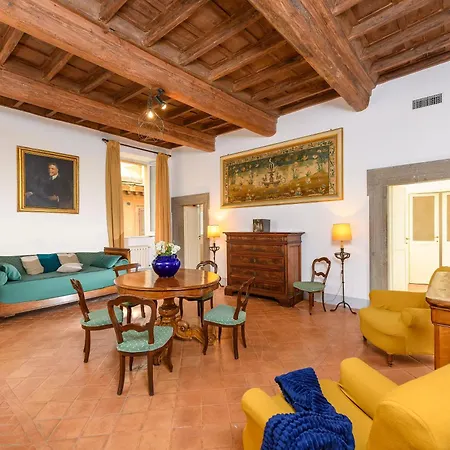 Cartari Deluxe Apartment