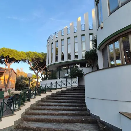 Guru Mostacciano Apartment