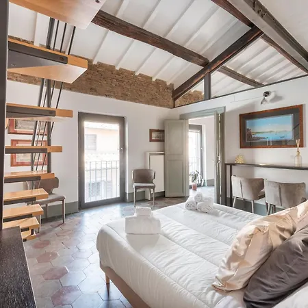 The Charming Attic - Piazza Di Spagna Area