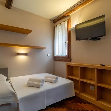 Trastevere Petite Escape