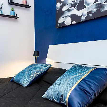 Blu Escher Mini Apartment At Vatican