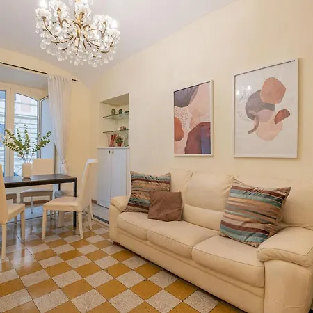 Apartment In Via Merulana Central Rome By Halldis