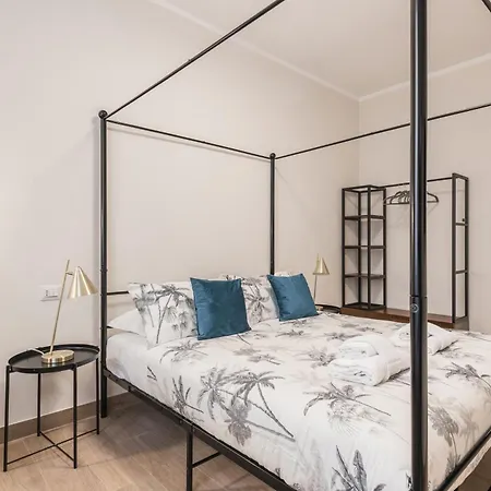 C1 Top Class Apartments, 2 Camere Delux, Max 6 Persone Distante 15 Minuti A Piedi Da Fontana Di Trevi