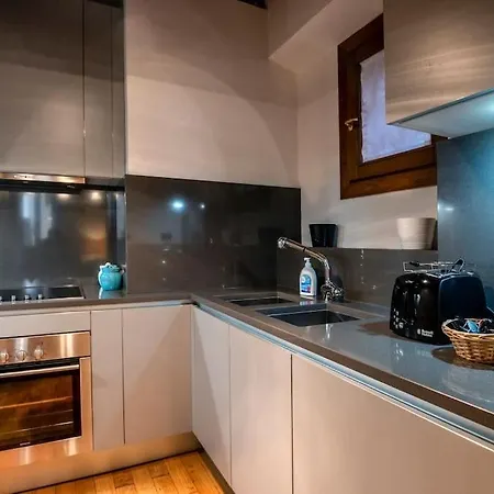 Historic Center Apartment Rome