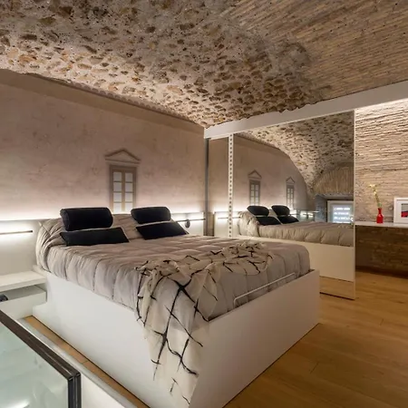 Spagna Suite Luxury Home - Trevi Fountain
