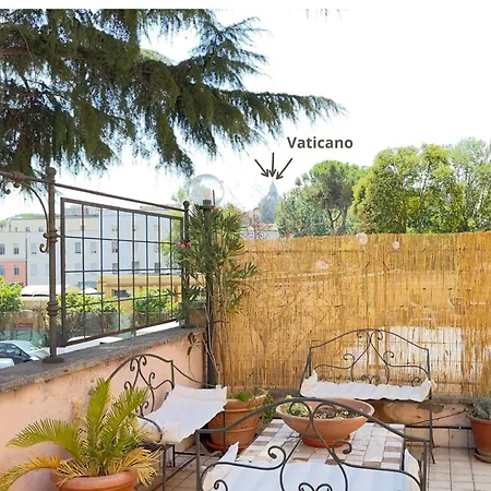 Elegantis Vatican View Apartment With Private Terrace
