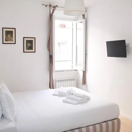 Giulia Apartment By Adg