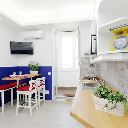 Bright Vatican 2 Bedroom Apartment