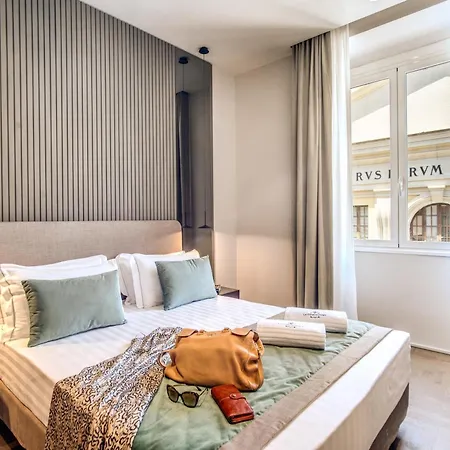Hotel 77 Seventy-Seven Luxury Suites - Maison D'Art Collection
