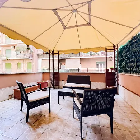 Moderno E Luminoso Monolocale Con Terrazza Privata Apartment