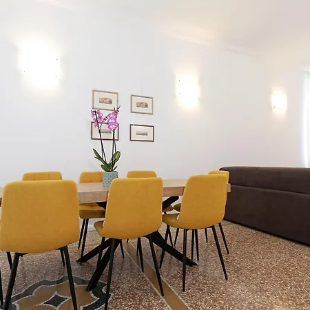 Lcgrandtour Donatello Apartment