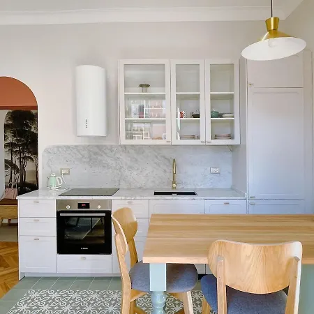 Modern Apartment In Cornelia