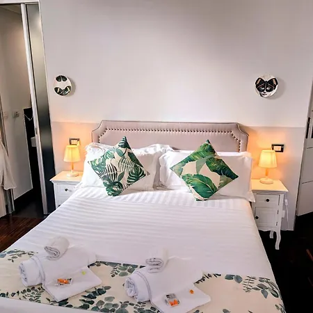 Dm69 - Termini Monti Crossroads Hotel