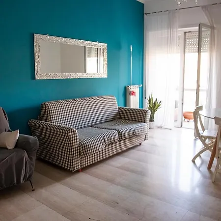 Clivia Apartment In The Heart Of Garbatella