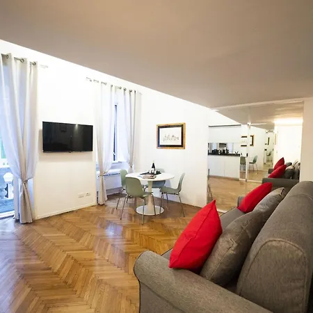 Lovely Nest With Balcony By The Spanish Steps