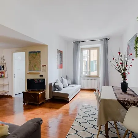 Casa Buonarroti, Rome, City Center, Elegant And Quiet Apartment
