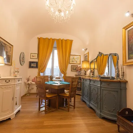 La Casa Di Vittorio Boutique Ottaviano San Pietro Appartement