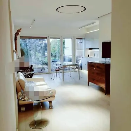 Exceptional Near Vatican Flat With Swimming Pool