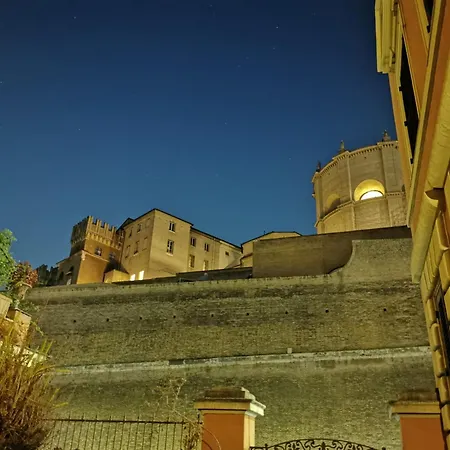Il Portone Del Vaticano