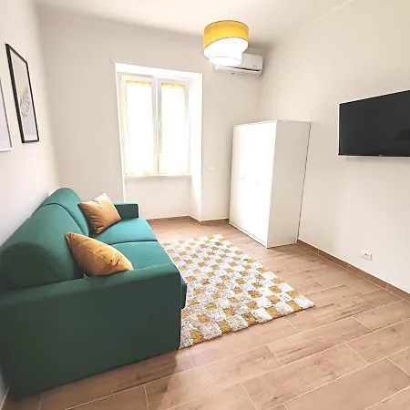 Giunchiglie Flat Apartment