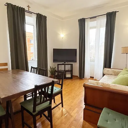 Domus Leonis Apartment