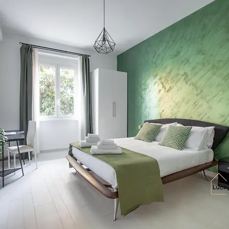 Lucky'S House - 400Mt To Metro A, 3 Bedrooms, 6-8 Pax, A-C, Roma