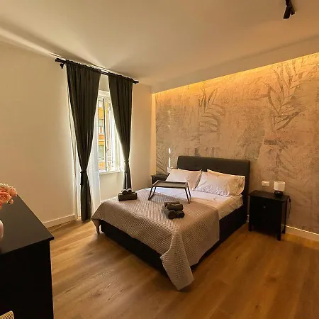 Rosy Luxury Apartment