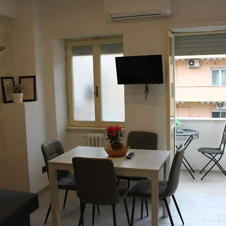 Domus Marconi Roma Apartment