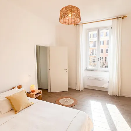 Bright Vatican Apartment