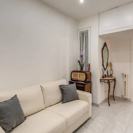 Ninas Apartment With Terrace Rome Monteverde