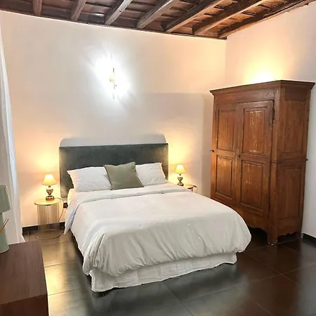 Elegant Apartment In Rome'S Historic Center