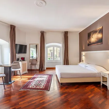 Inn Rome Rooms & Suites