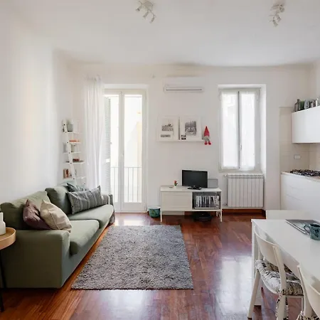 Domus Alberone Apartment