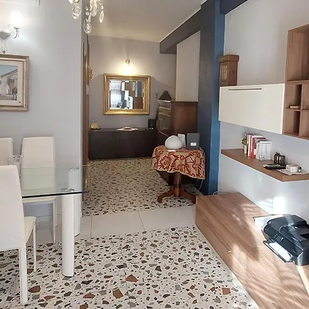 Tra Le Antiche Mura E Garbatella