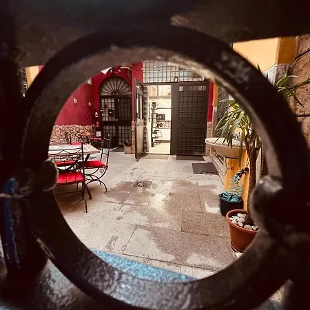 Leopardi House 3 Apartment